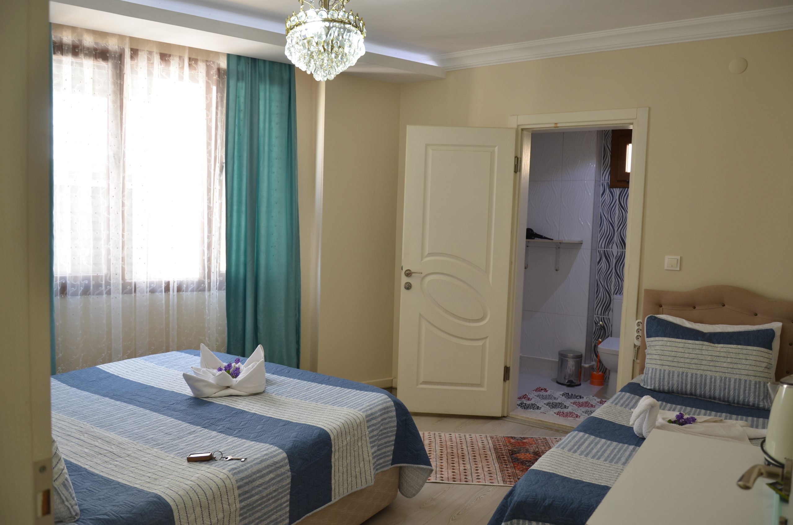 Selcuk Ephesus Palace triple Room Hotel